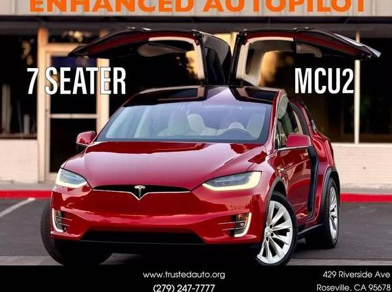 TESLA MODEL X 2018 5YJXCAE20JF090498 image
